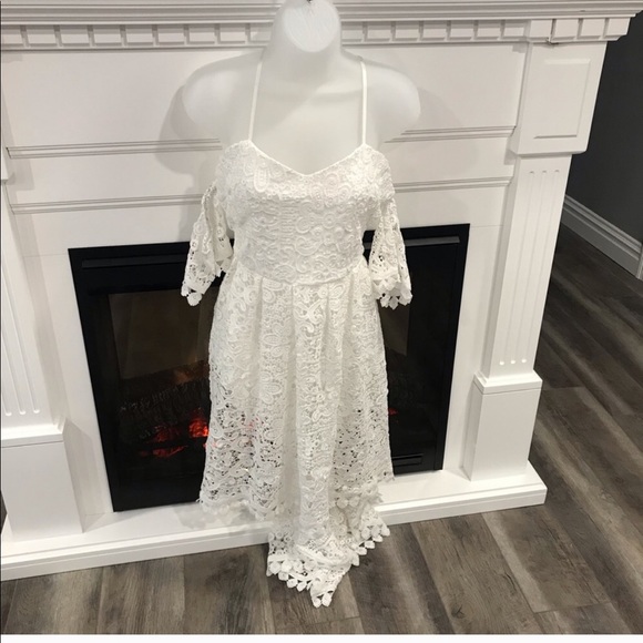 BOHO Hi-Low White Lace Dress - Picture 2 of 4